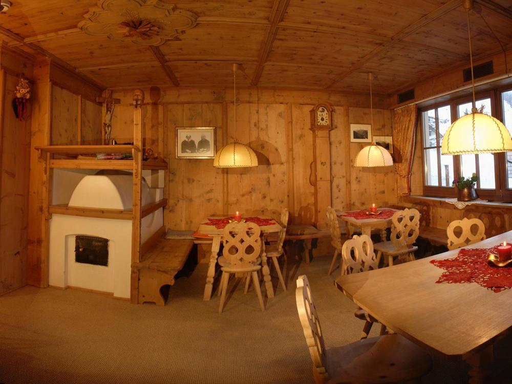 Hotel Dolomites Inn Canazei Buitenkant foto