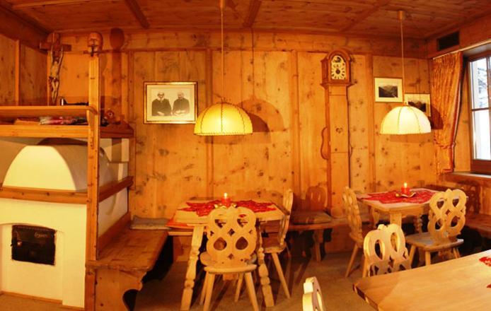 Hotel Dolomites Inn Canazei Buitenkant foto